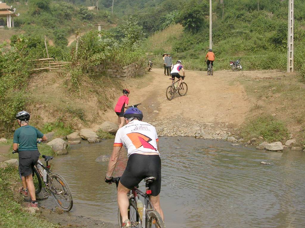 Crossing DaVi stream near BaBe national park
