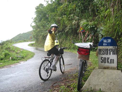 Climb up heaven gates to Hoang Su Phi