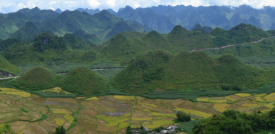 Cycling north Vietnam - HaGiang to QuanBa