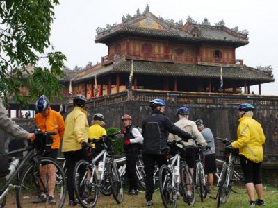 Visit the Imperial city - Hue