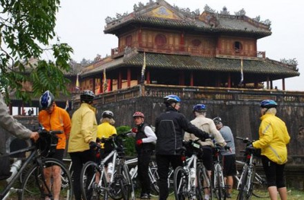 Visit the Imperial city - Hue