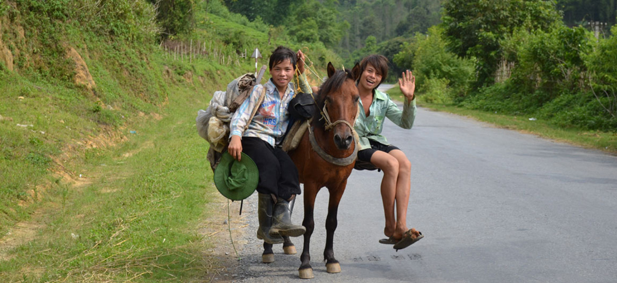 Cycling north Vietnam - NghiaLo to TuLe