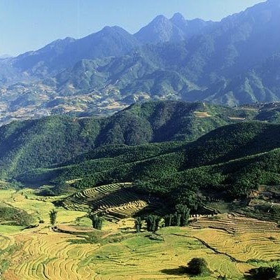 Scenery of HoangLienSon mt range - Sapa trek.