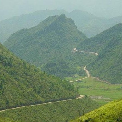 Ma Phuc pass on the way from CaoBang to BanGioc falls