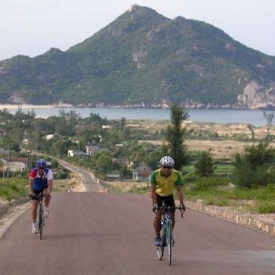 Cycling central Vietnam - Coast line from SaHuynh to Qui Nhon.